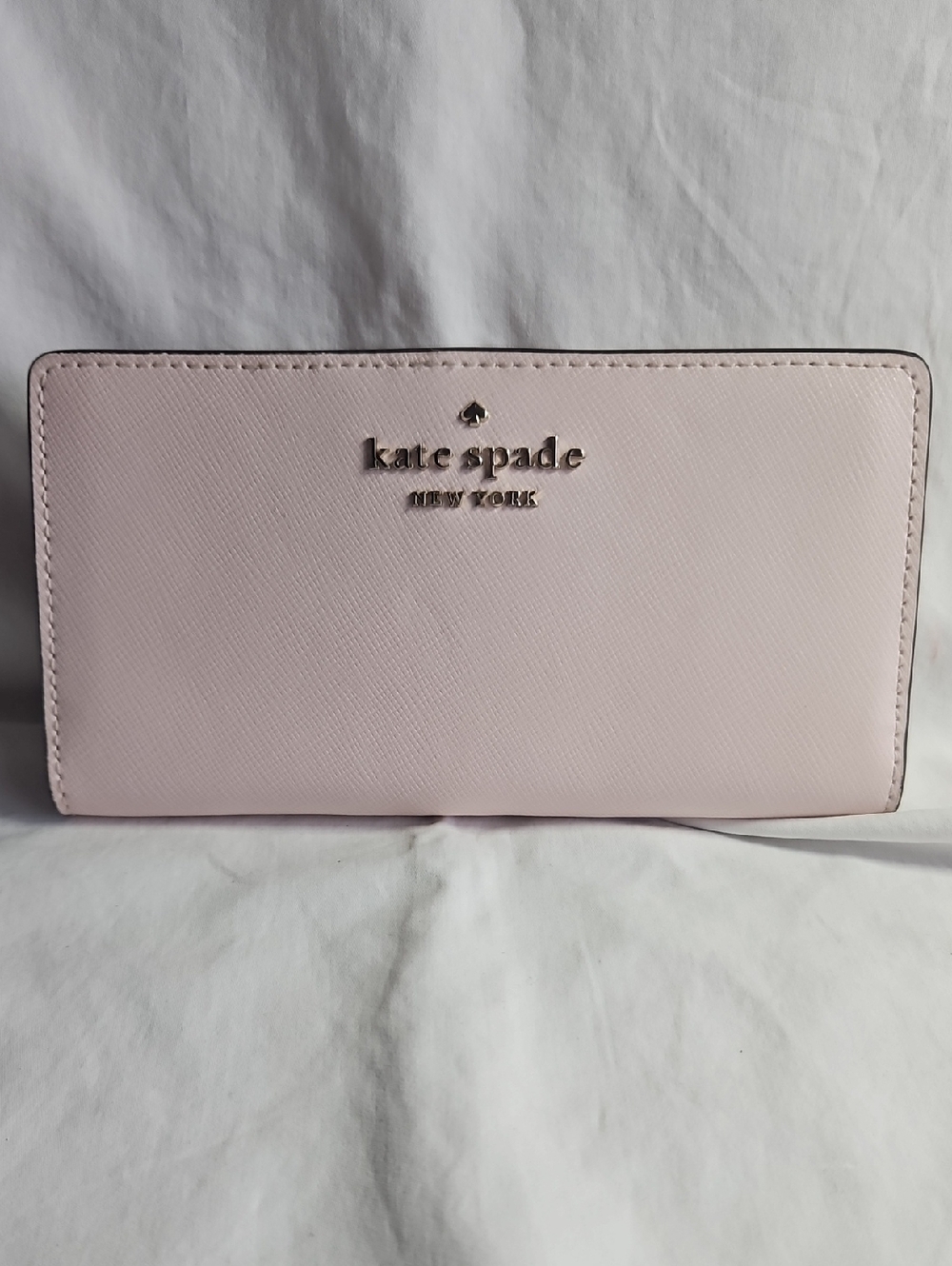NWOT kate spade Pale Pink Saffiano Zip Wallet